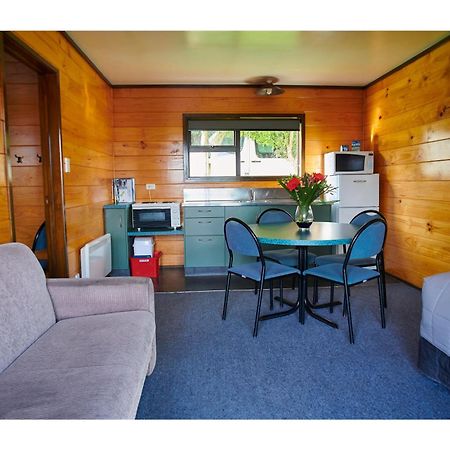 Greymouth Seaside Top 10 Holiday Park Bagian luar foto