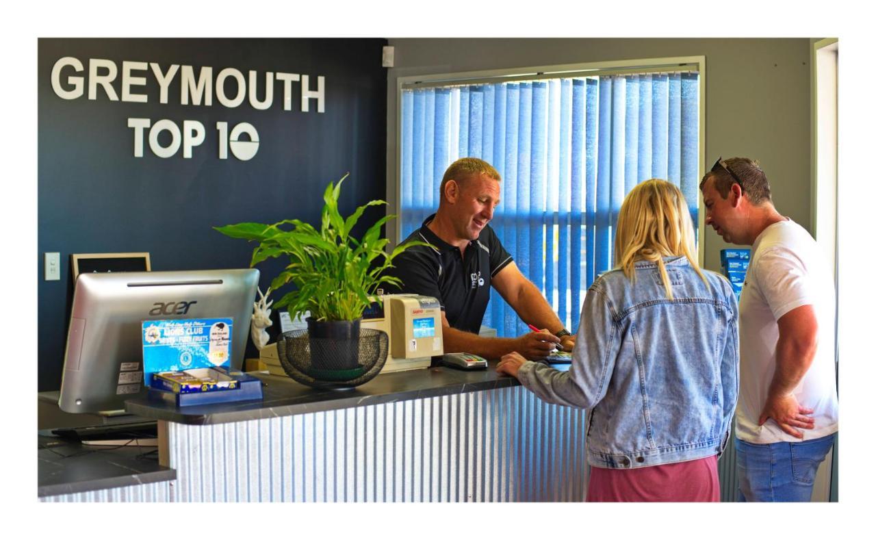 Greymouth Seaside Top 10 Holiday Park Bagian luar foto