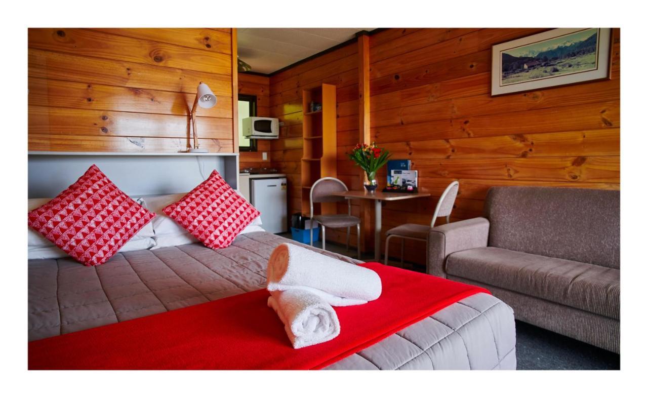 Greymouth Seaside Top 10 Holiday Park Bagian luar foto