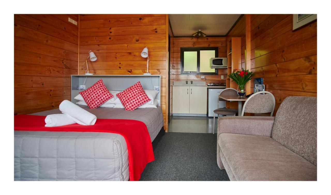 Greymouth Seaside Top 10 Holiday Park Bagian luar foto