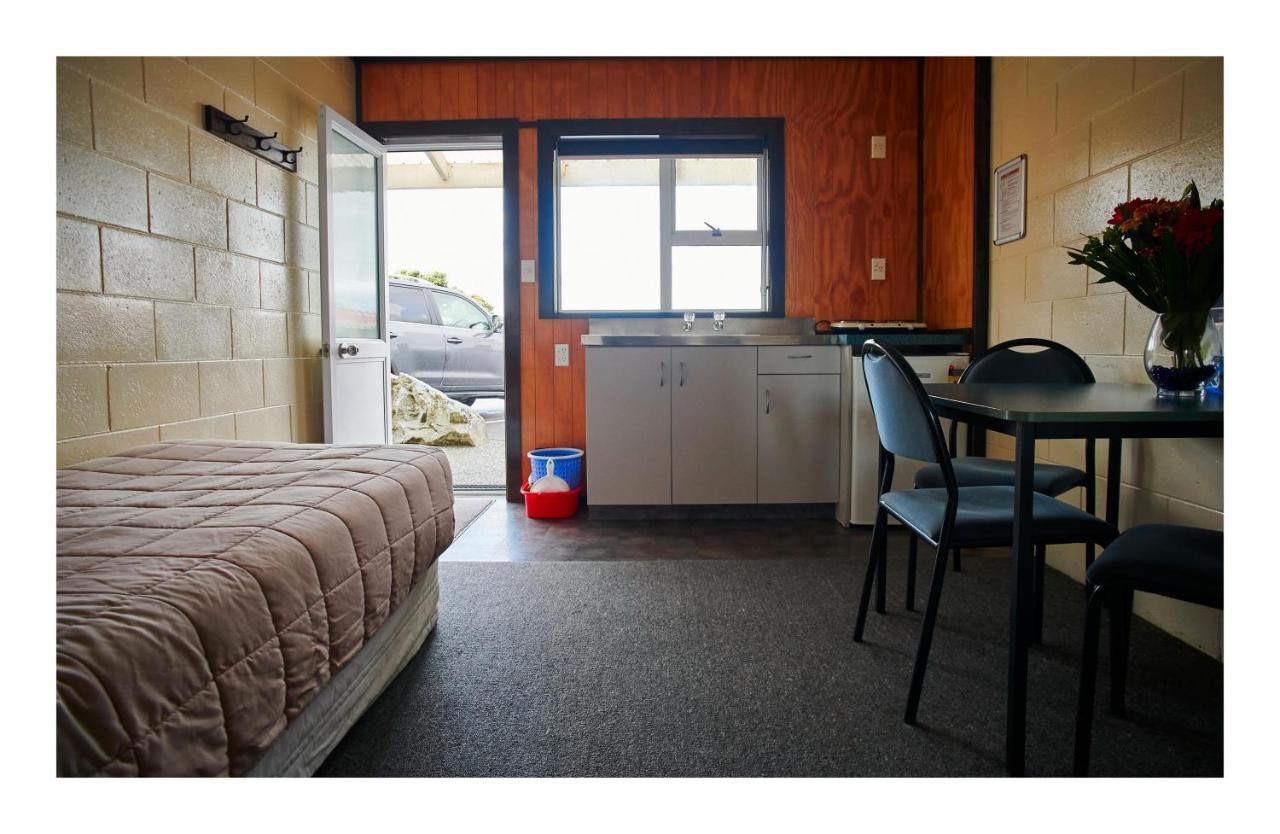 Greymouth Seaside Top 10 Holiday Park Bagian luar foto