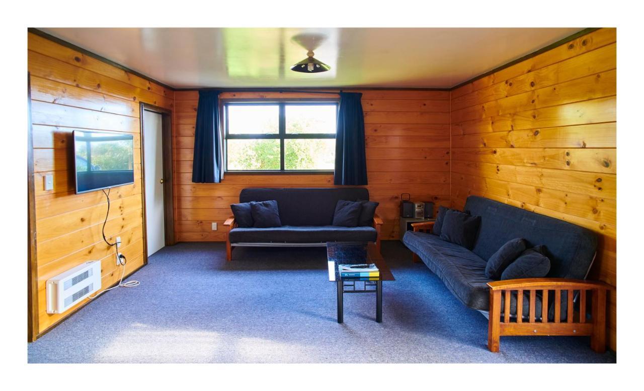 Greymouth Seaside Top 10 Holiday Park Bagian luar foto