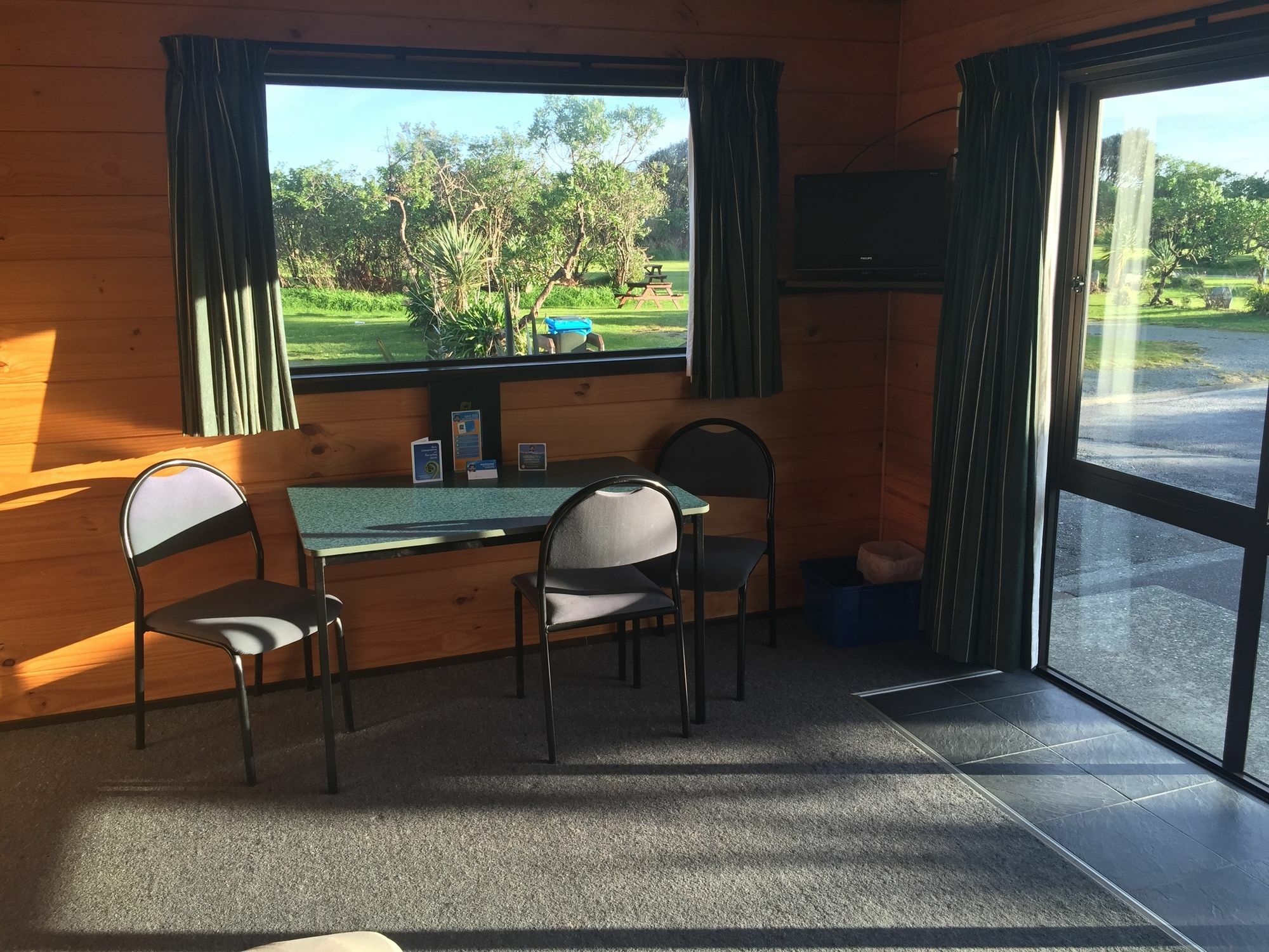 Greymouth Seaside Top 10 Holiday Park Bagian luar foto
