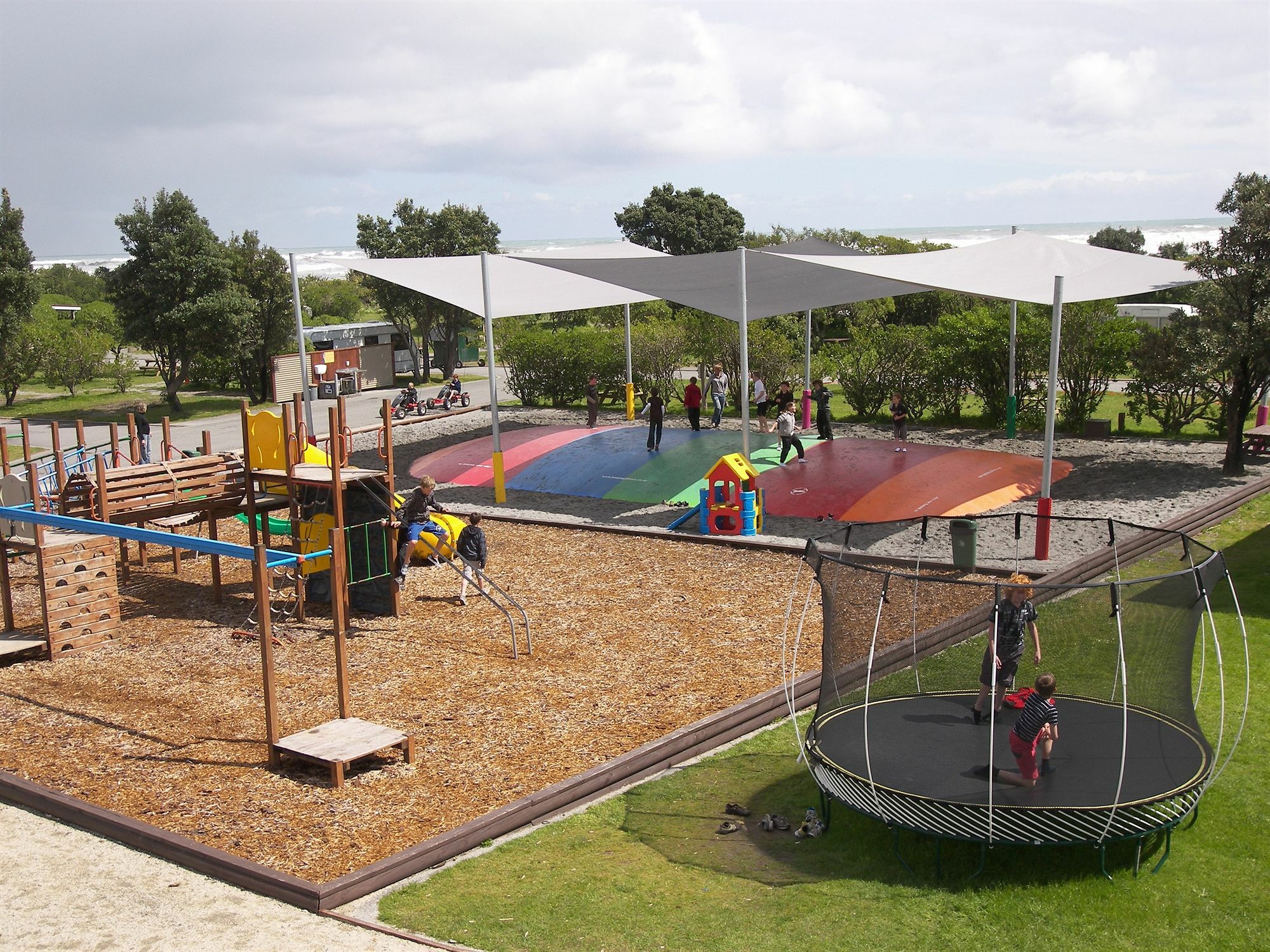 Greymouth Seaside Top 10 Holiday Park Bagian luar foto